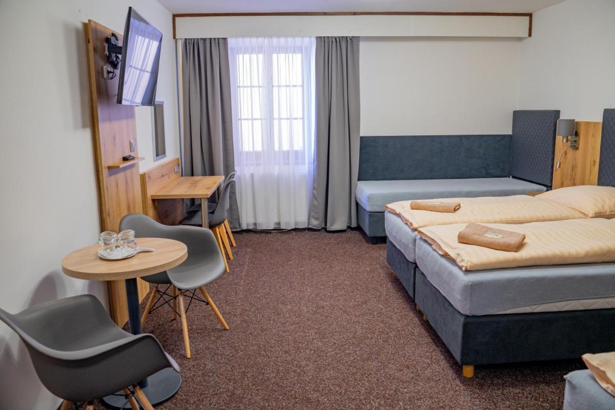 Hotel Zlata Labut Králíky 外观 照片